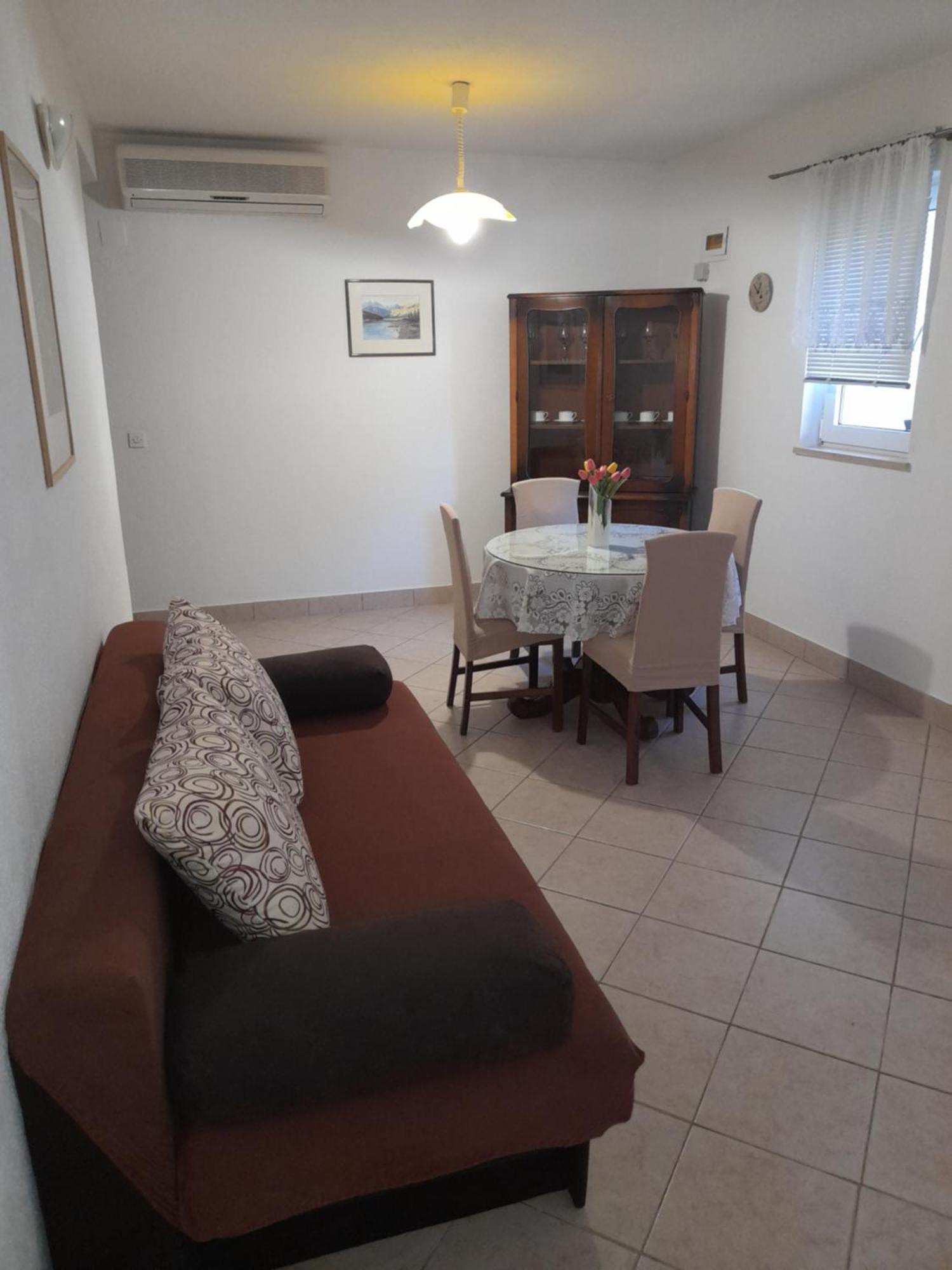 Apartments Nives Супетар Екстериор снимка
