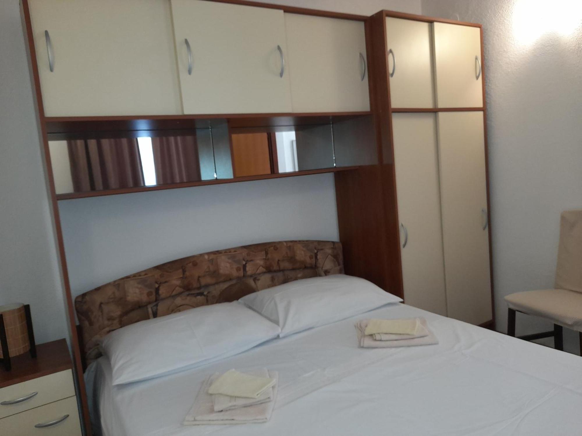 Apartments Nives Супетар Екстериор снимка
